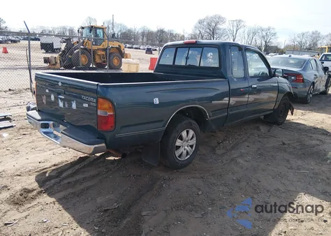1998 Toyota Tacoma из США, поврежденный, VIN 4TAVL52N6WZ054776